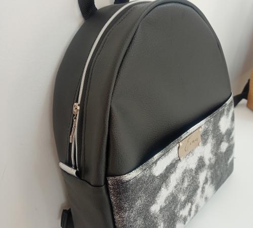 Kabelky Batohy Tasky 05