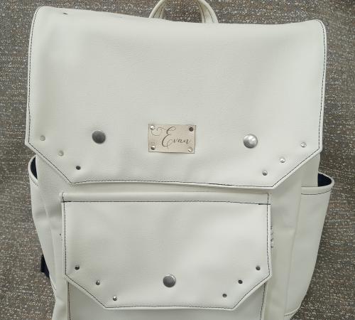 Kabelky Batohy Tasky 11